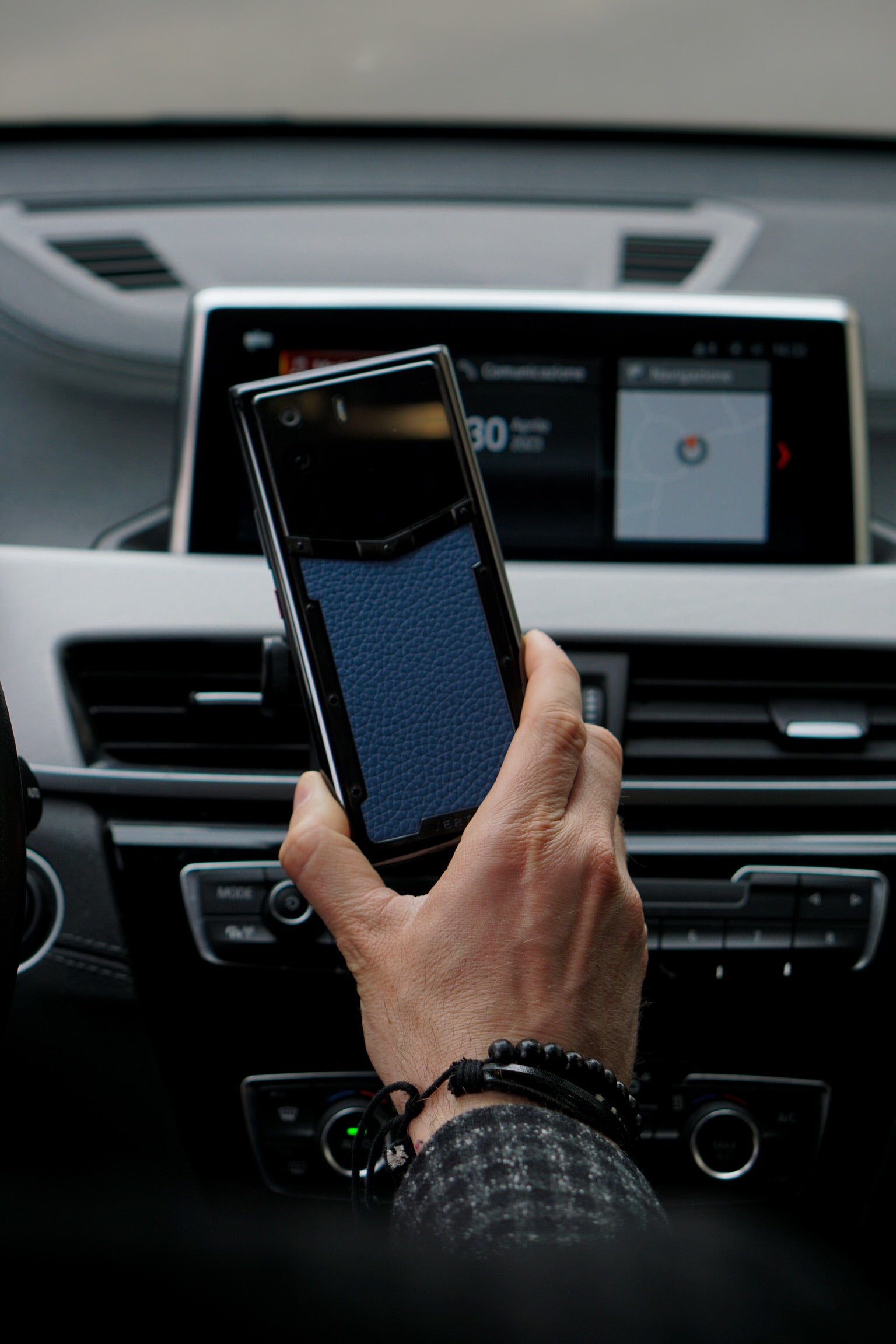 VERTU FINEST NEW HIGH-TECH MATERIAL